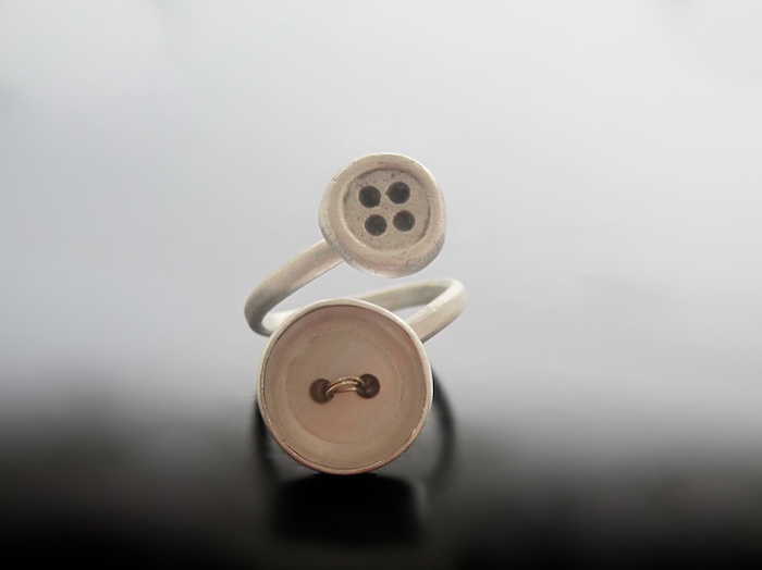 button ring