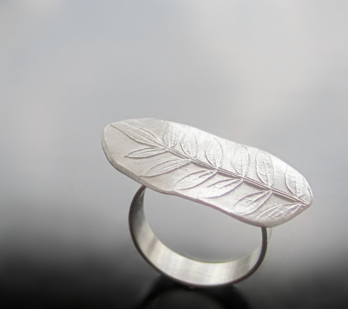 leaf ring