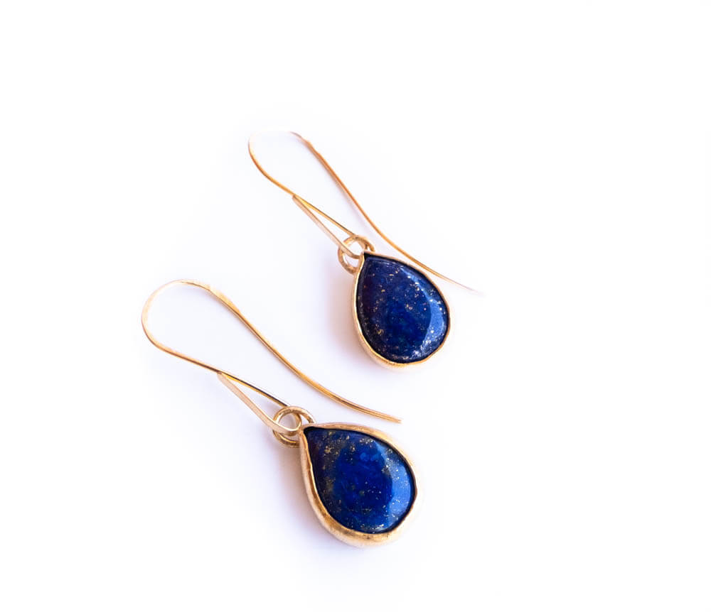 I love making new earrings, somehow most of them end up being in shades of blue.