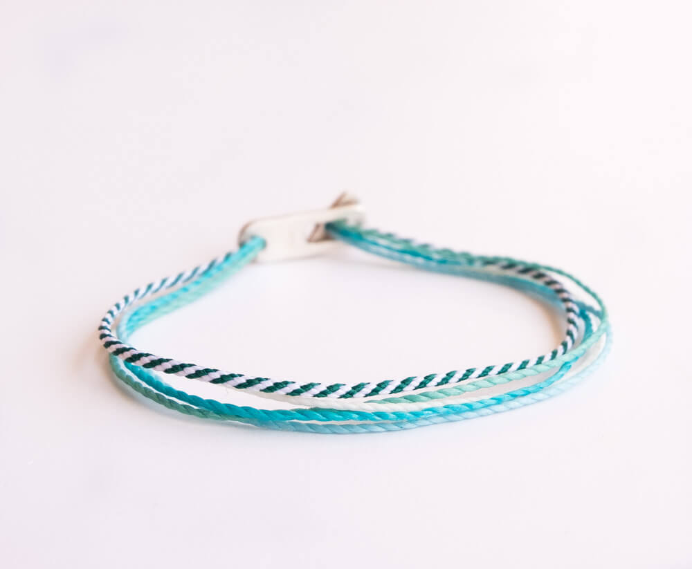 Twisted cords bracelet, summer edition!